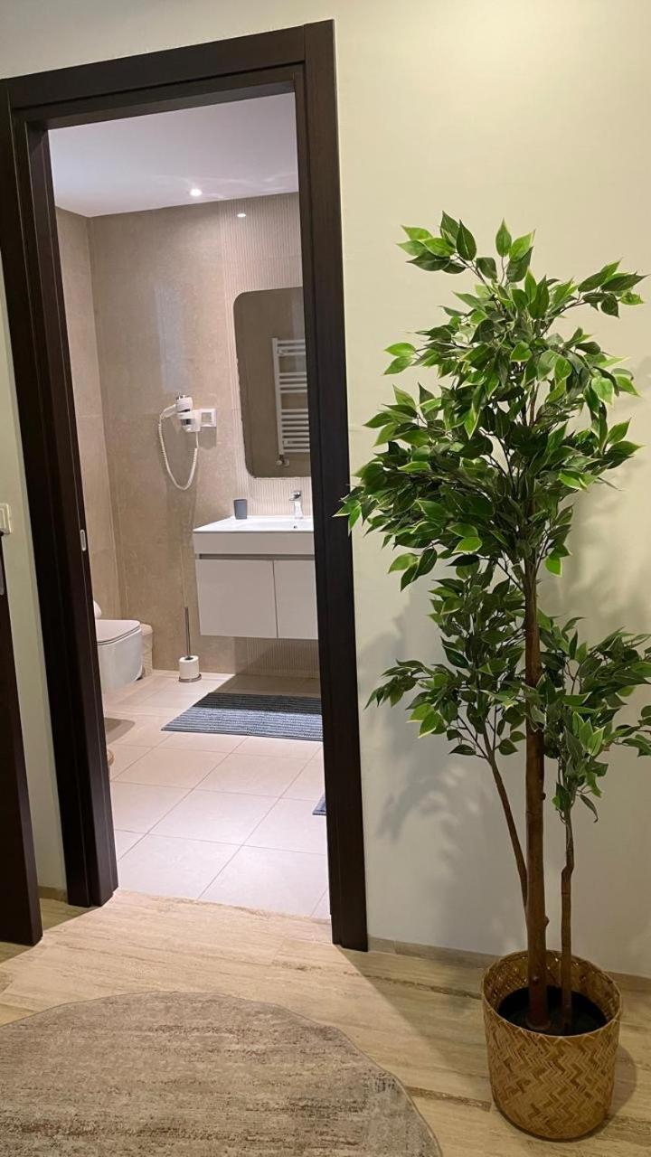 Schoene, Ruhige Neuwertige 127Qm Ferienwohnung Sidi Daoud Exterior foto