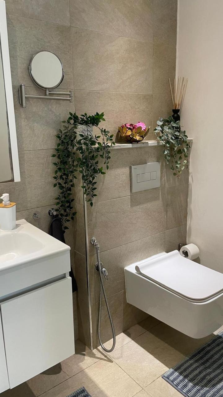 Schoene, Ruhige Neuwertige 127Qm Ferienwohnung Sidi Daoud Exterior foto