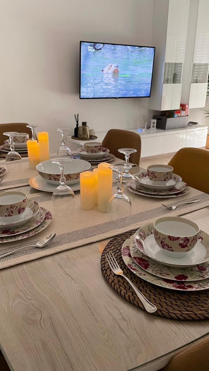 Schoene, Ruhige Neuwertige 127Qm Ferienwohnung Sidi Daoud Exterior foto